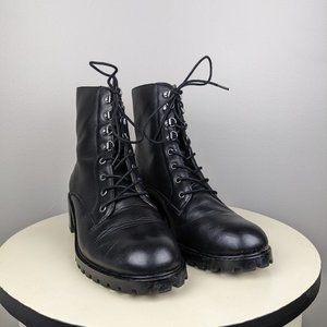 Madewell Julien Lace-Up Lugsole Boot in black leather, size 10